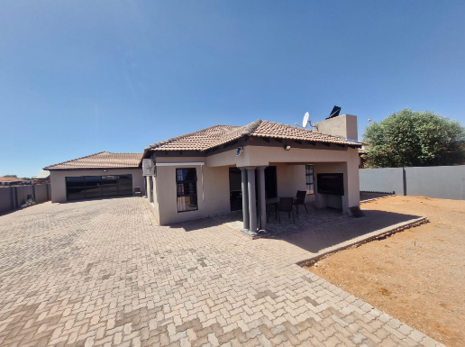To Let 4 Bedroom Property for Rent in Kathu Northern Cape